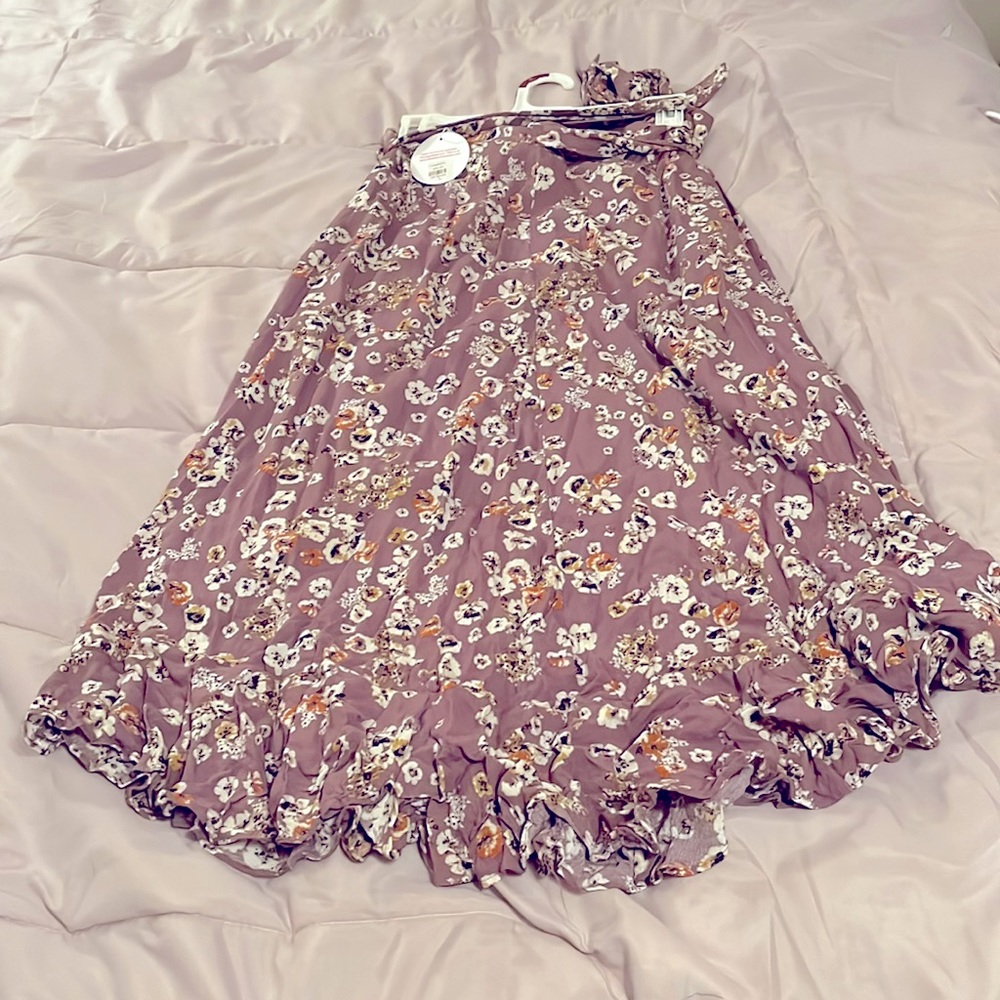 NWT*BOUTIQUE ITEM * light plum colored floral ruffled bottom maxi skirt